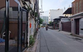 Oyo 75416 Rama3 Sunrise Hostel